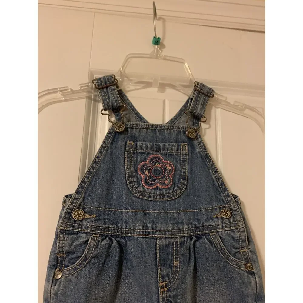 Oshkosh B'Gosh Vestpak Girls Denim Overalls Size 9 Months Flower Applique Cute